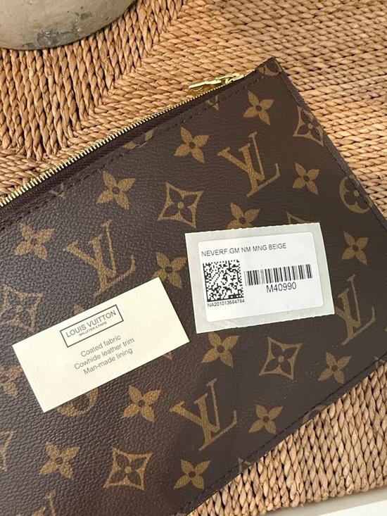Louis Vuitton Brown Monogram Canvas Neverfull Wristlet - Picture 5 of 8